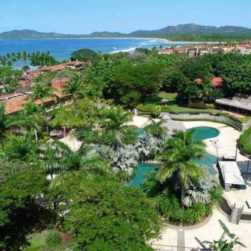 You private balcony has a gorgeous view of Tamarindo bay and below you can see your large lagoon pool.