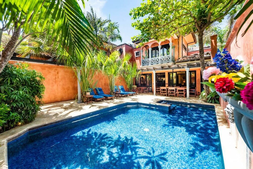 Curated visual reference: Gallery Detail: Private Pool Easy Beach Access And Spacious