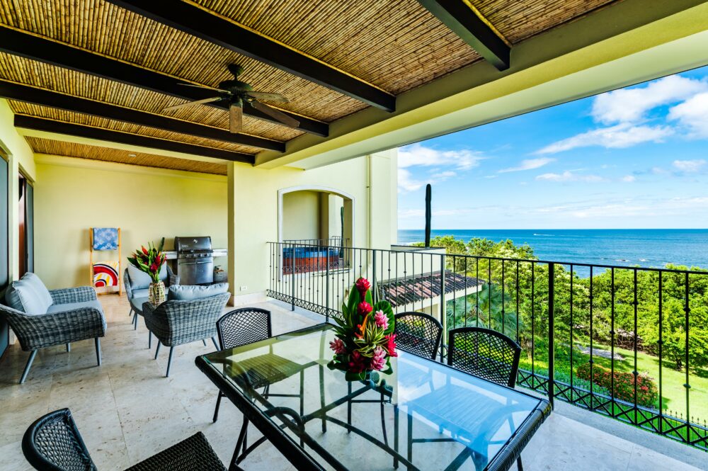 View of Beachfront Oceanview Private Jacuzzi & Full Ktcn - RPM Vacation Rentals